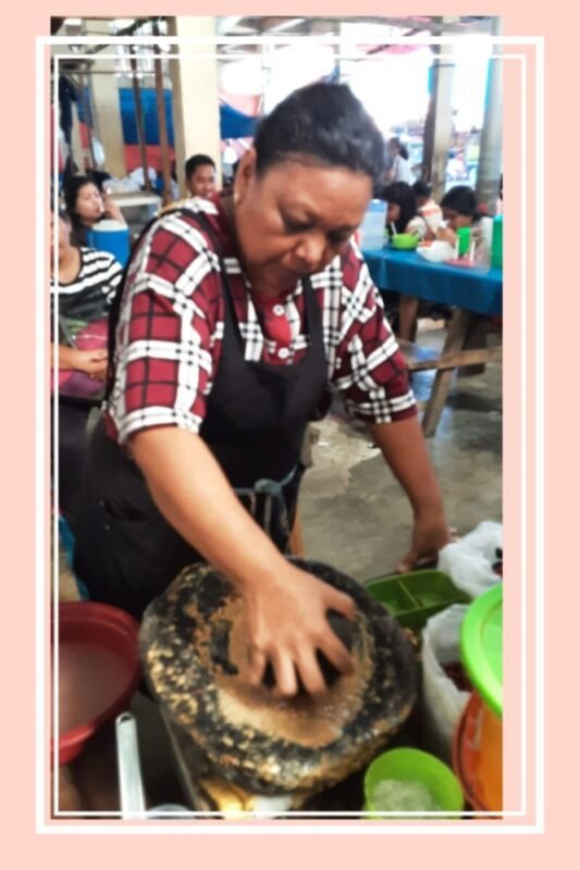 BORU PASARIBU SI PENJUAL PECAL SETIAP HARI RABU DI ONAN BARU PANGURURAN SAMOSIR BORU PASARIBU SI PENJUAL PECAL SETIAP HARI RABU DI ONAN BARU PANGURURAN SAMOSIR