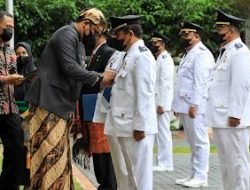 Wali Kota Medan Lantik 77 Pejabat Administrator dan Pejabat Pengawas di Lingkungan Pemko Medan
