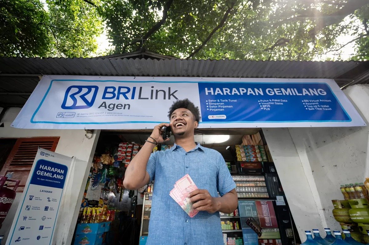 Agen BRILink Terus Tumbuh, Makin Dekat Rumah, Buka Setiap Hari, Bahkan Saat Libur dan Malam Hari Agen BRILink Terus Tumbuh, Makin Dekat Rumah, Buka Setiap Hari, Bahkan Saat Libur dan Malam Hari