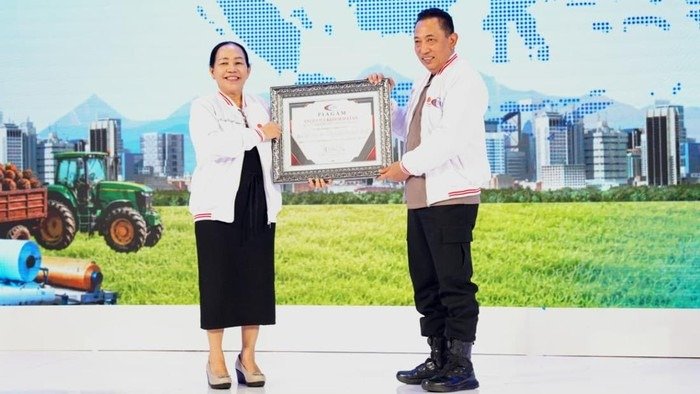Kapolri Listyo Sigit Prabowo Diangkat Jadi Anggota Kehormatan KSBSI