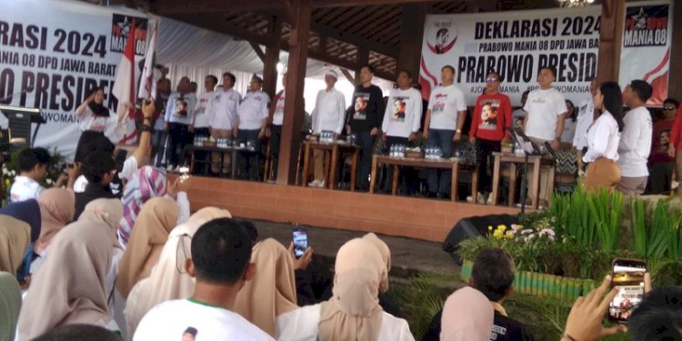 Disaksikan Hashim, Noel Kukuhkan Prabowo Mania 08 Jawa Barat di Kuningan Disaksikan Hashim, Noel Kukuhkan Prabowo Mania 08 Jawa Barat di Kuningan