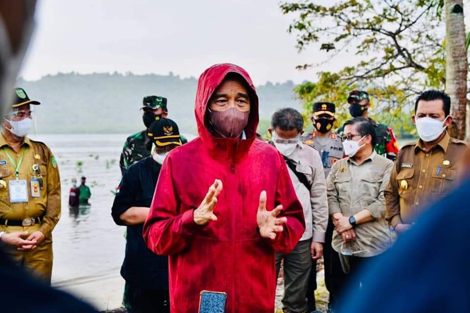 Presiden Tekankan Pentingnya Merawat dan Memelihara Hutan Mangrove di Tanah Air