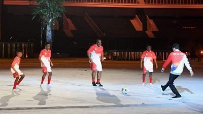 Aksi Presiden Main Bola Warnai Pembukaan PON XX Papua