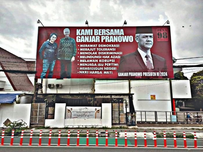 Pena 98 Pasang Baliho Raksasa Dukung Ganjar Capres 2024 Pena 98 Pasang Baliho Raksasa Dukung Ganjar Capres 2024
