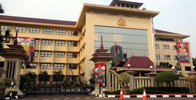 Kapolri Rotasi Kapolres Se Indonesia, AKBP Basa Banjarnahor menjabat Kapolres Tapanuli Tengah. Kapolri Rotasi Kapolres Se Indonesia, AKBP Basa Banjarnahor menjabat Kapolres Tapanuli Tengah.