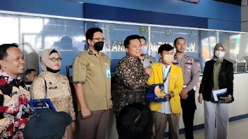 UPTB Samsat Palembang IV Resmikan Mesin Antri Digital UPTB Samsat Palembang IV Resmikan Mesin Antri Digital