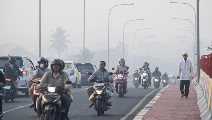 Jam Belajar Sekolah di Palembang Dipersingkat Buntut Kabut Asap Karhutla Jam Belajar Sekolah di Palembang Dipersingkat Buntut Kabut Asap Karhutla