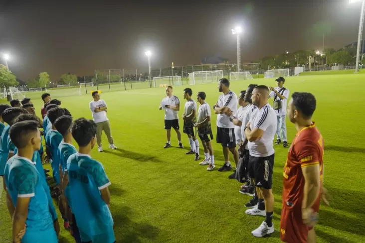 Prabowo Kirim Persib U-17 ke Aspire Academy Qatar: Semangat dan Jangan Lupa Berdoa Prabowo Kirim Persib U-17 ke Aspire Academy Qatar: Semangat dan Jangan Lupa Berdoa