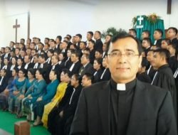 Ephorus HKBP Pdt. Dr. Robinson Butarbutar Mengirimkan Pesan melalui WhatsApp Kepada Semua Praeses HKBP bahwa Covid-19 Meningkat di Banyak Daerah