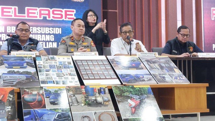BPH Migas Bakal Beri Sanksi Tak Bisa Jual BBM Subsidi bagi SPBU Curang BPH Migas Bakal Beri Sanksi Tak Bisa Jual BBM Subsidi bagi SPBU Curang